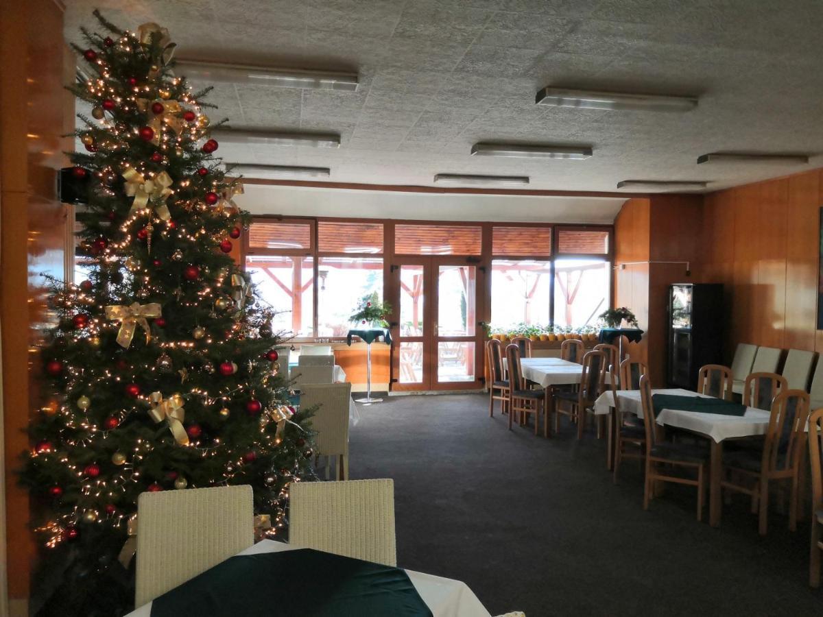 Hrebecniky Hotel Berounka מראה חיצוני תמונה