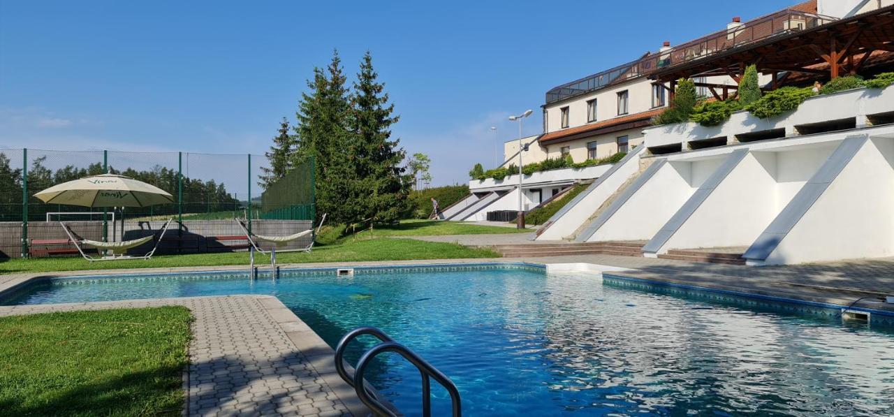 Hrebecniky Hotel Berounka מראה חיצוני תמונה